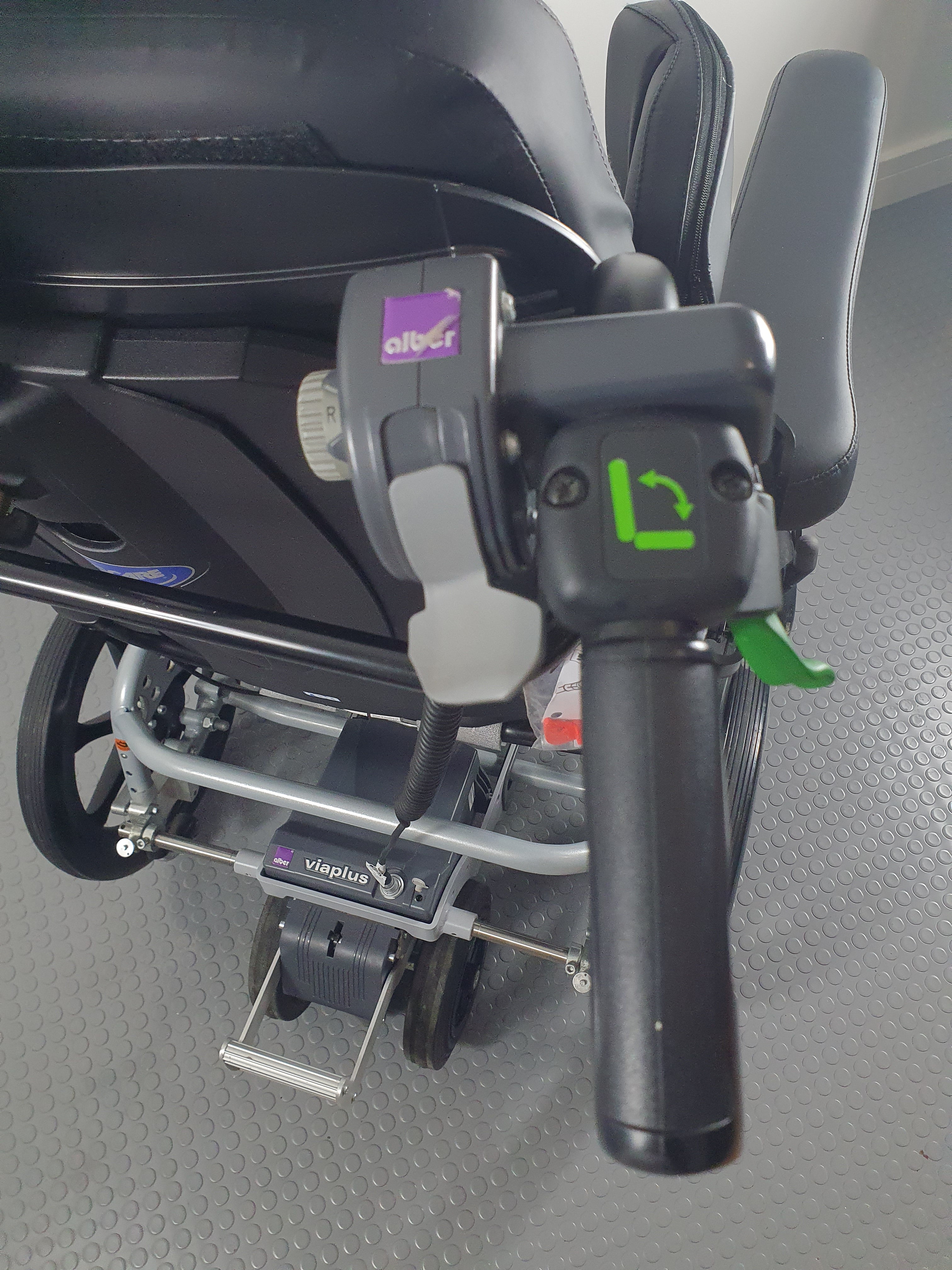 Rea Azalea Assist Wheelchair