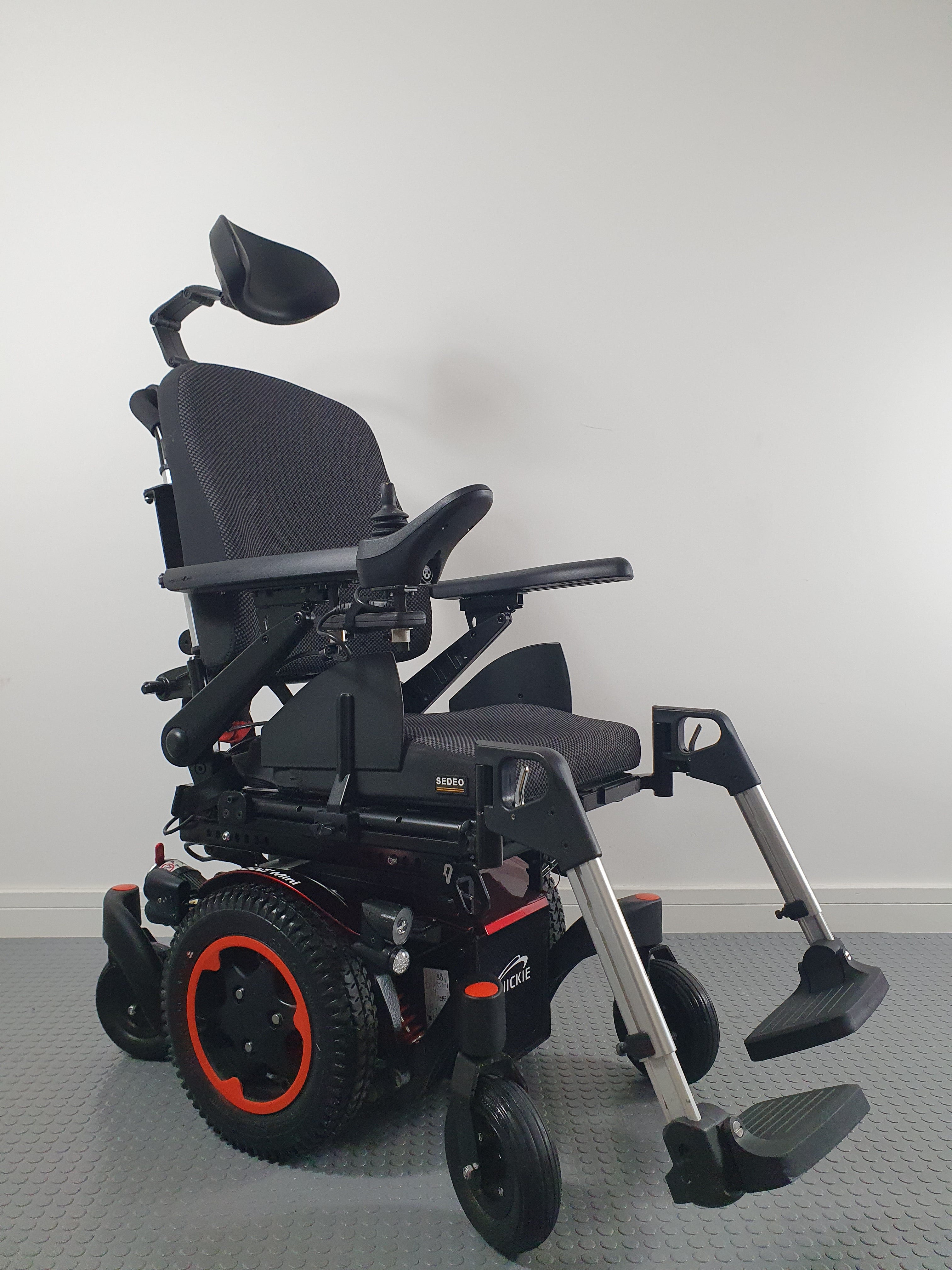 SUNRISE QUICKIE Q300 POWERCHAIR