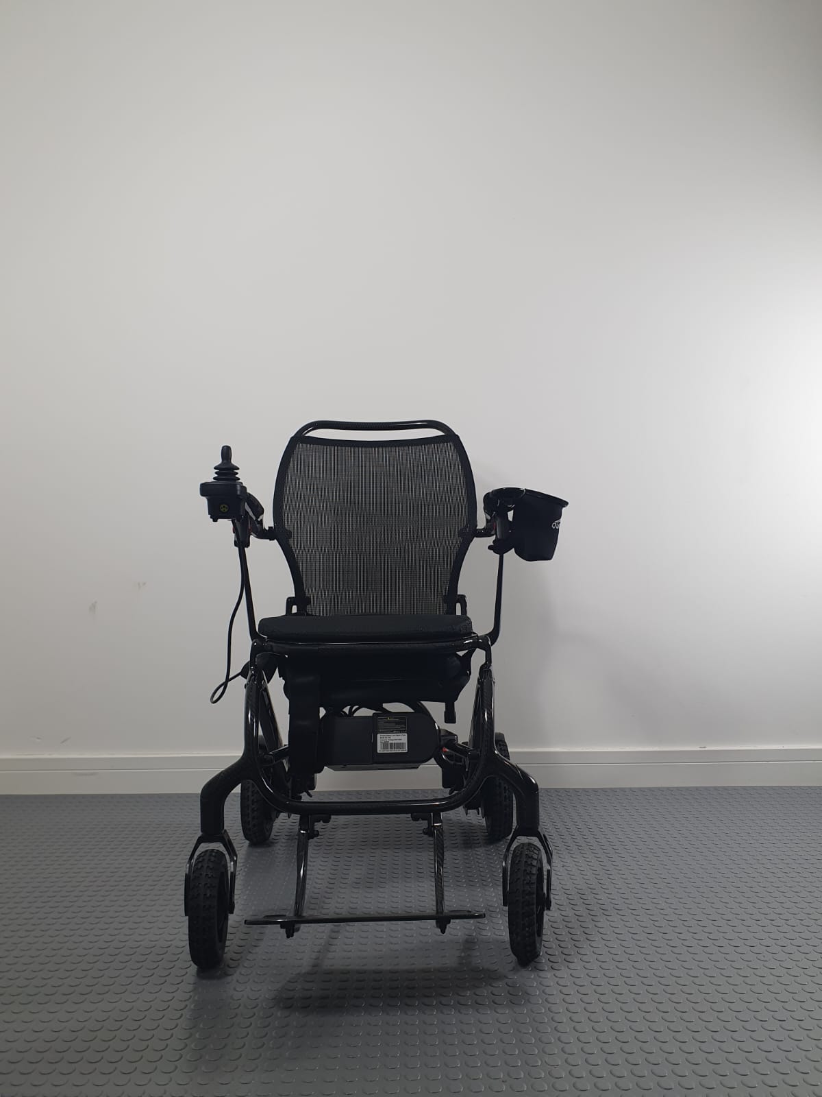 SUNRISE QUICKIE Q50 R CARBON – ULTRA-LIGHT FOLDING POWERCHAIR
