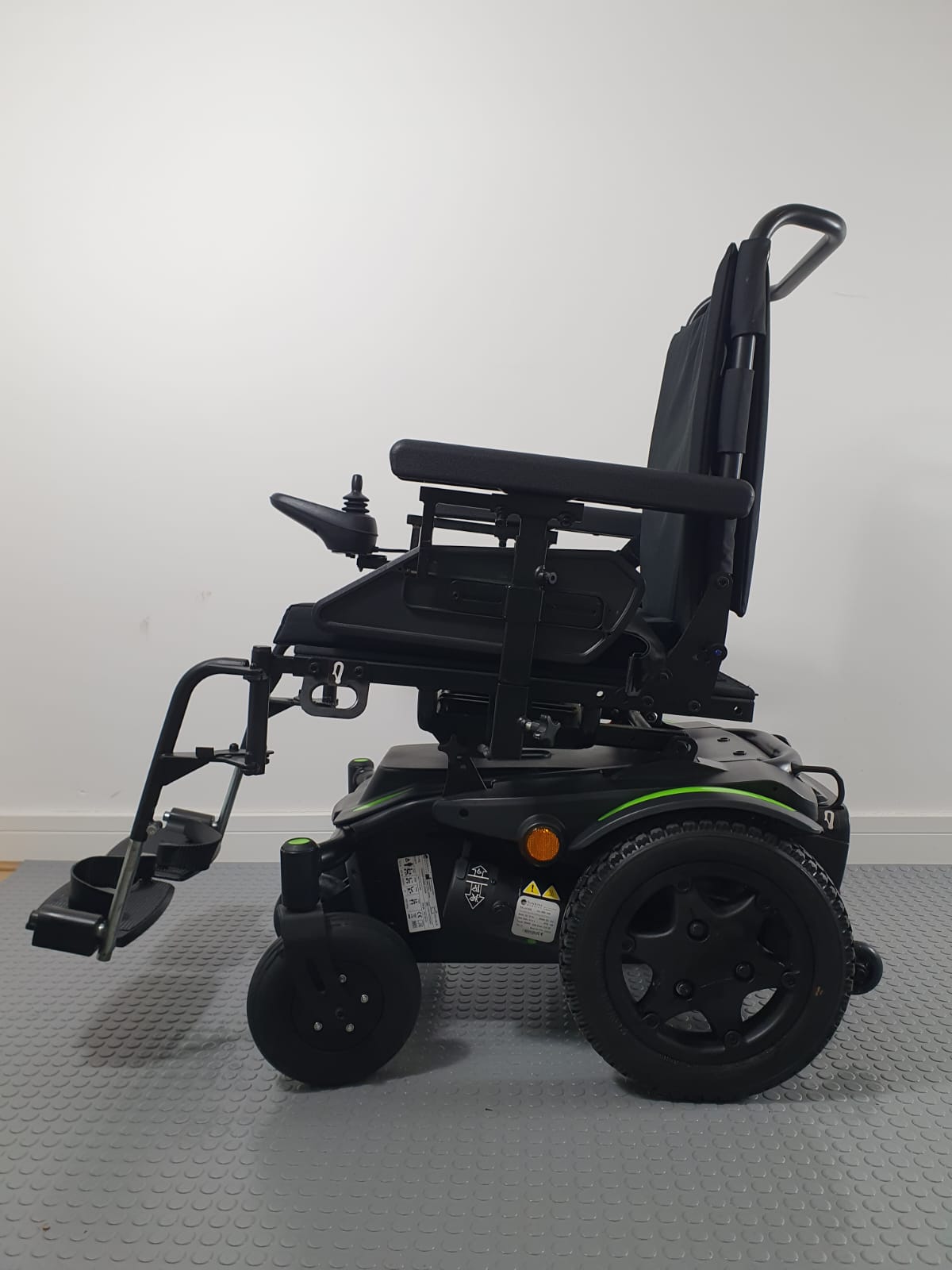 Sunrise Medical Quickie Q100 Compact Powerchair