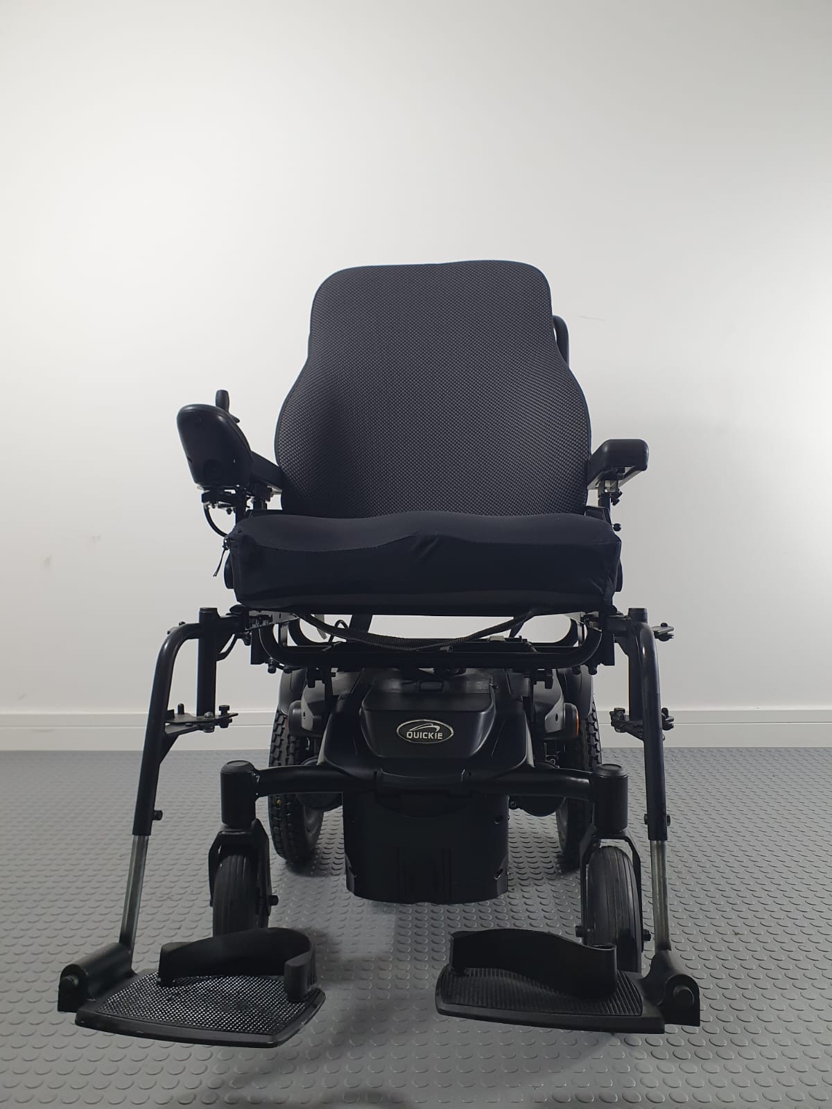 Sunrise Medical Quickie Q100 Compact Powerchair