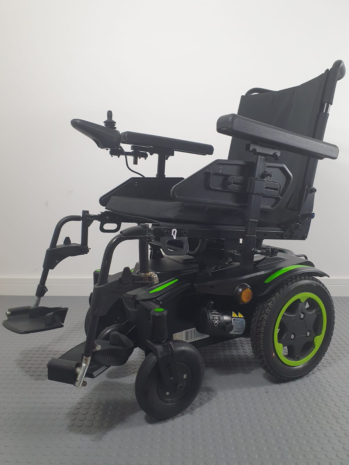 Sunrise Medical Quickie Q100 Compact Powerchair