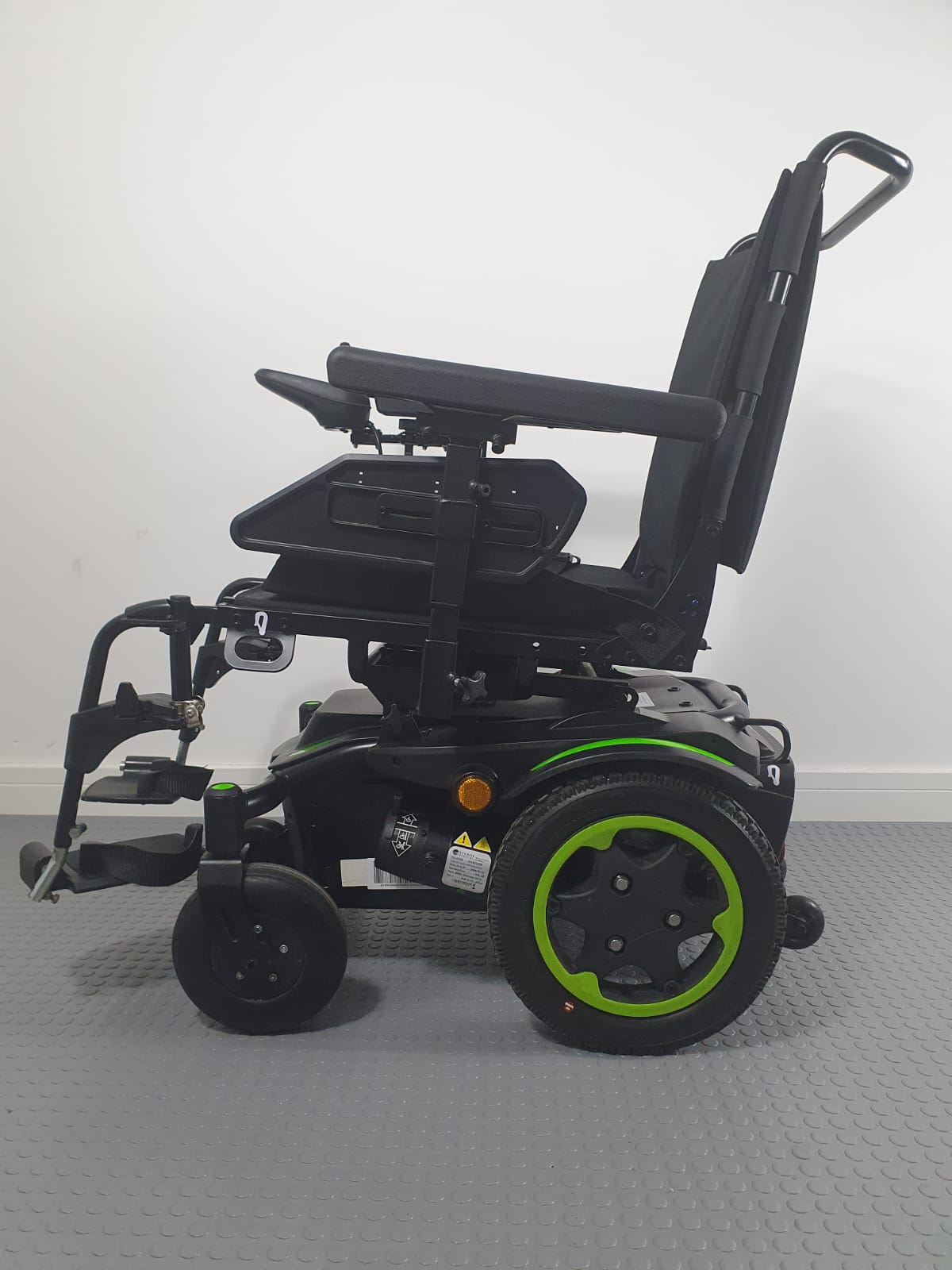 Sunrise Medical Quickie Q100 Compact Powerchair
