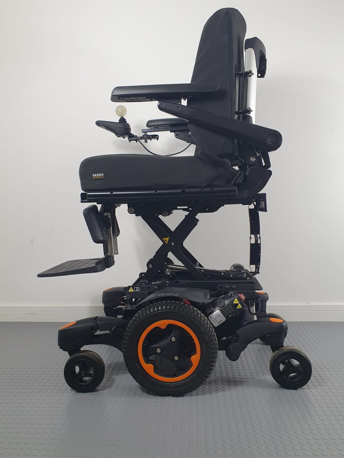 SUNRISE QUICKIE Q700 POWER WHEELCHAIR