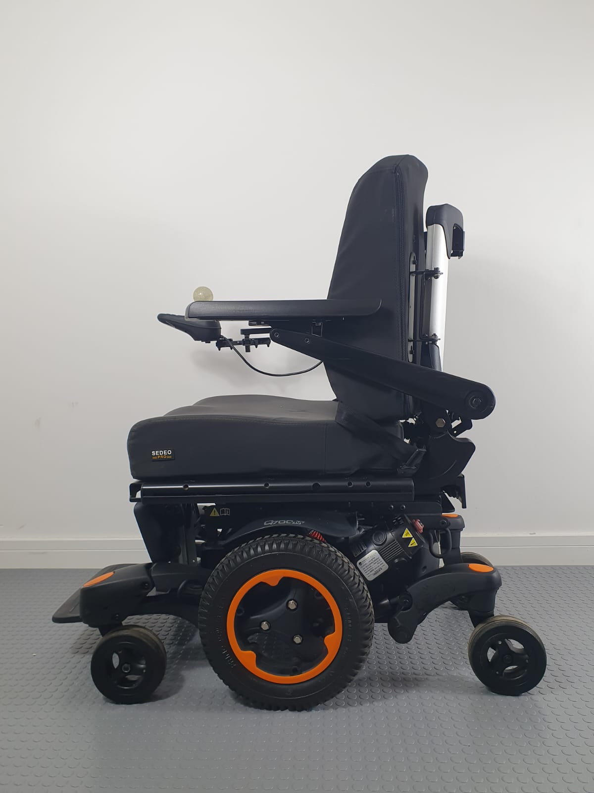 SUNRISE QUICKIE Q700 POWER WHEELCHAIR