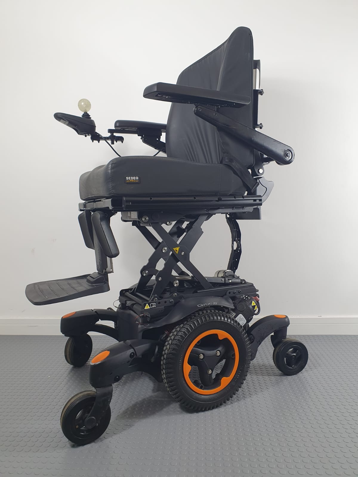 SUNRISE QUICKIE Q700 POWER WHEELCHAIR