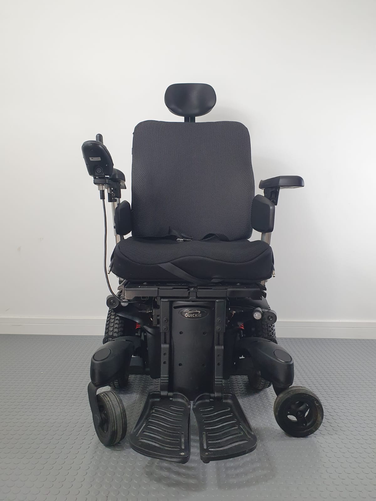 SUNRISE QUICKIE Q700 POWER WHEELCHAIR