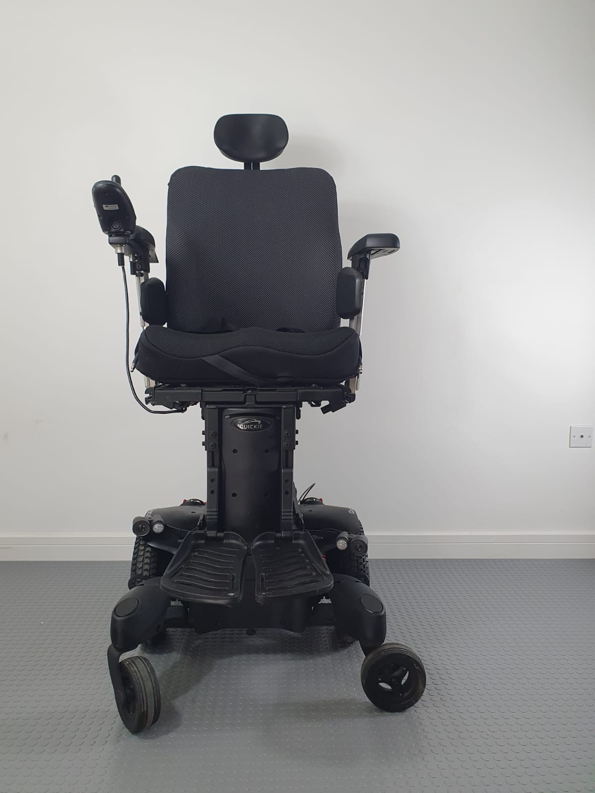 SUNRISE QUICKIE Q700 POWER WHEELCHAIR
