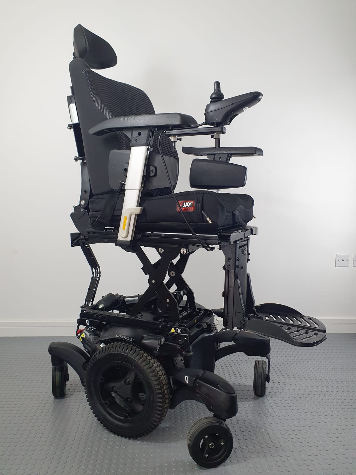 SUNRISE QUICKIE Q700 POWER WHEELCHAIR