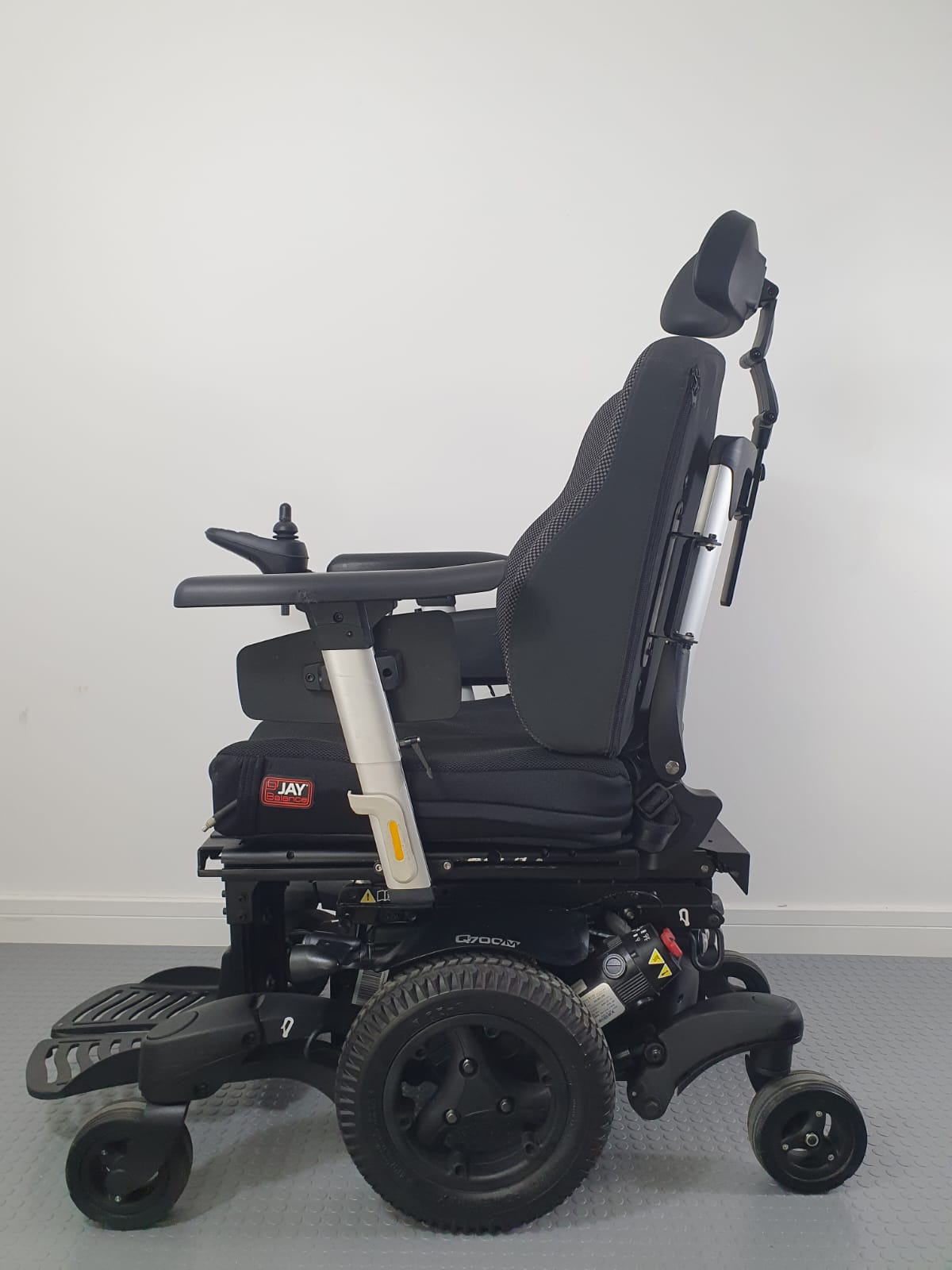 SUNRISE QUICKIE Q700 POWER WHEELCHAIR