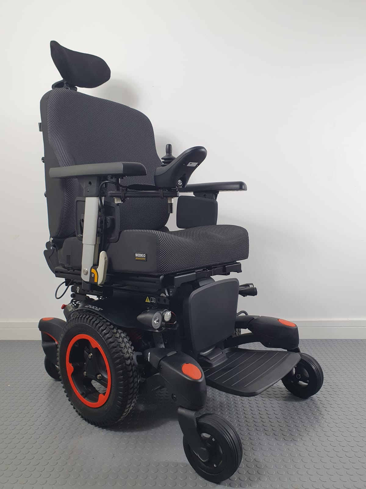 SUNRISE QUICKIE Q700 POWER WHEELCHAIR