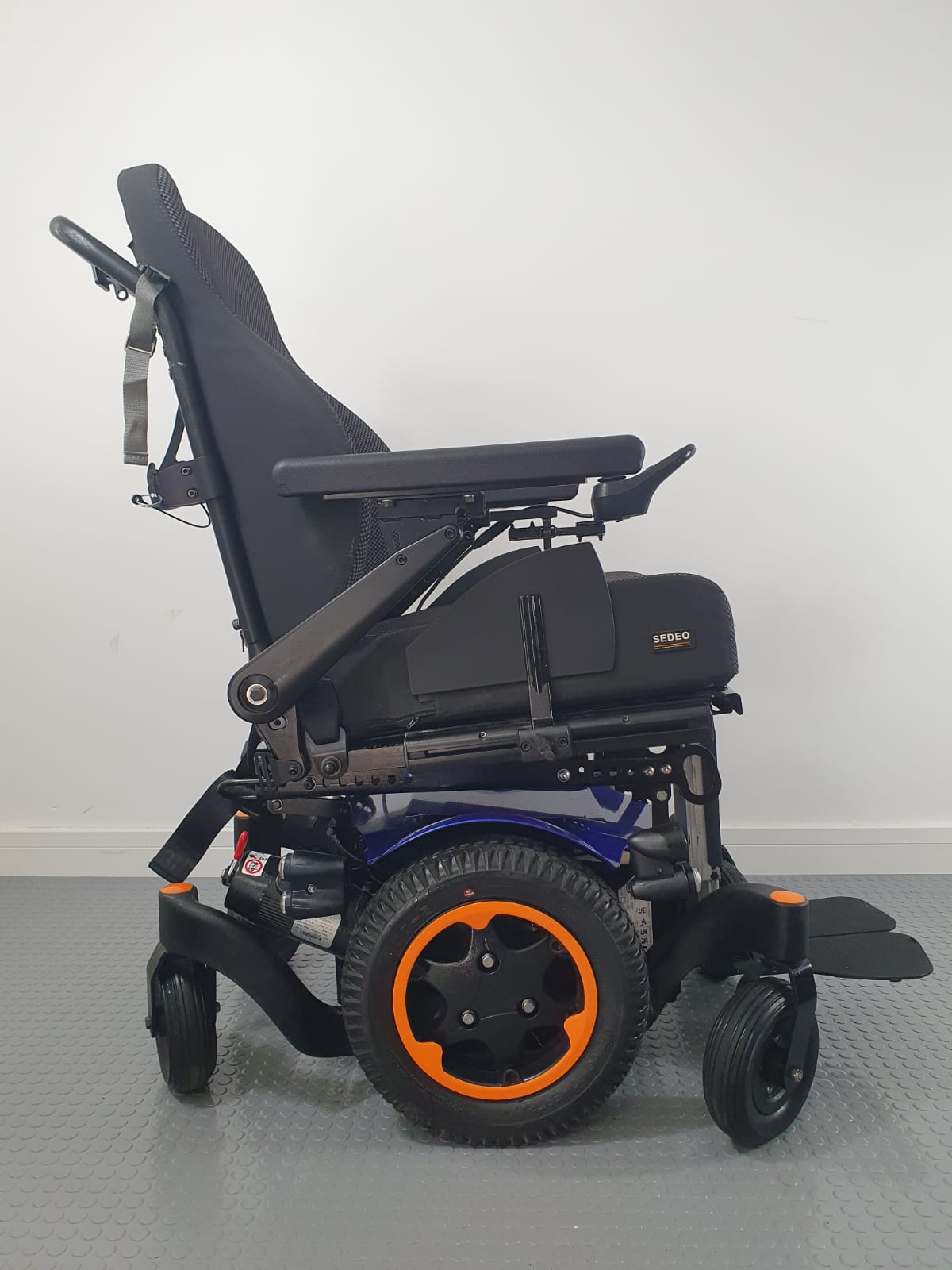 SUNRISE QUICKIE Q300 POWERCHAIR