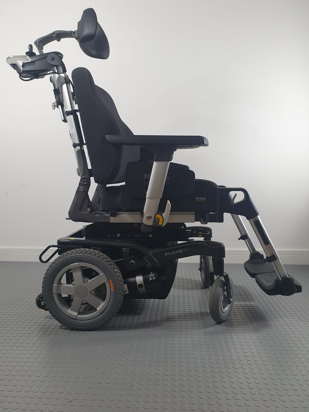 Puma 20 Electric Wheelchair