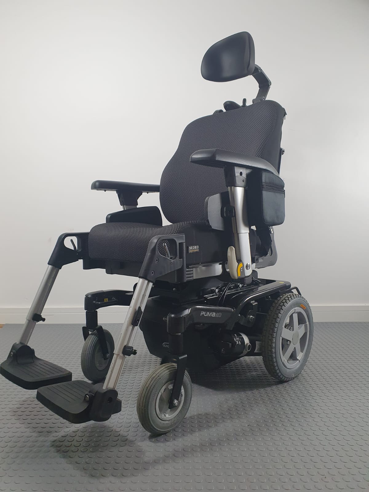 Puma 20 Electric Wheelchair