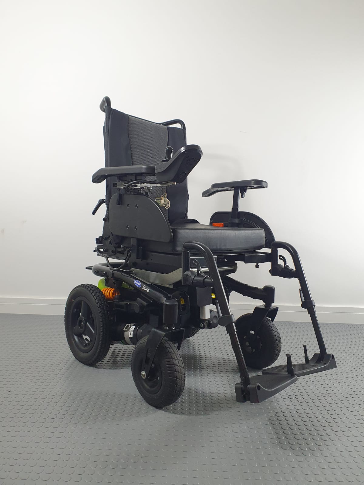 INVACRE BORA WHEELCHAIR